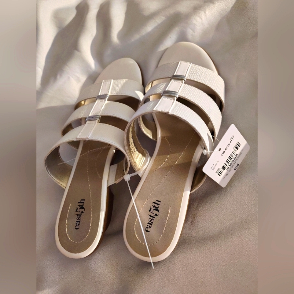 East 5th Sandles NWT